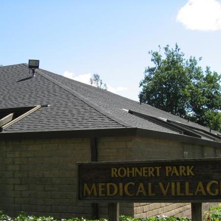 Rohnert Park Medical Village building with new shingles installed